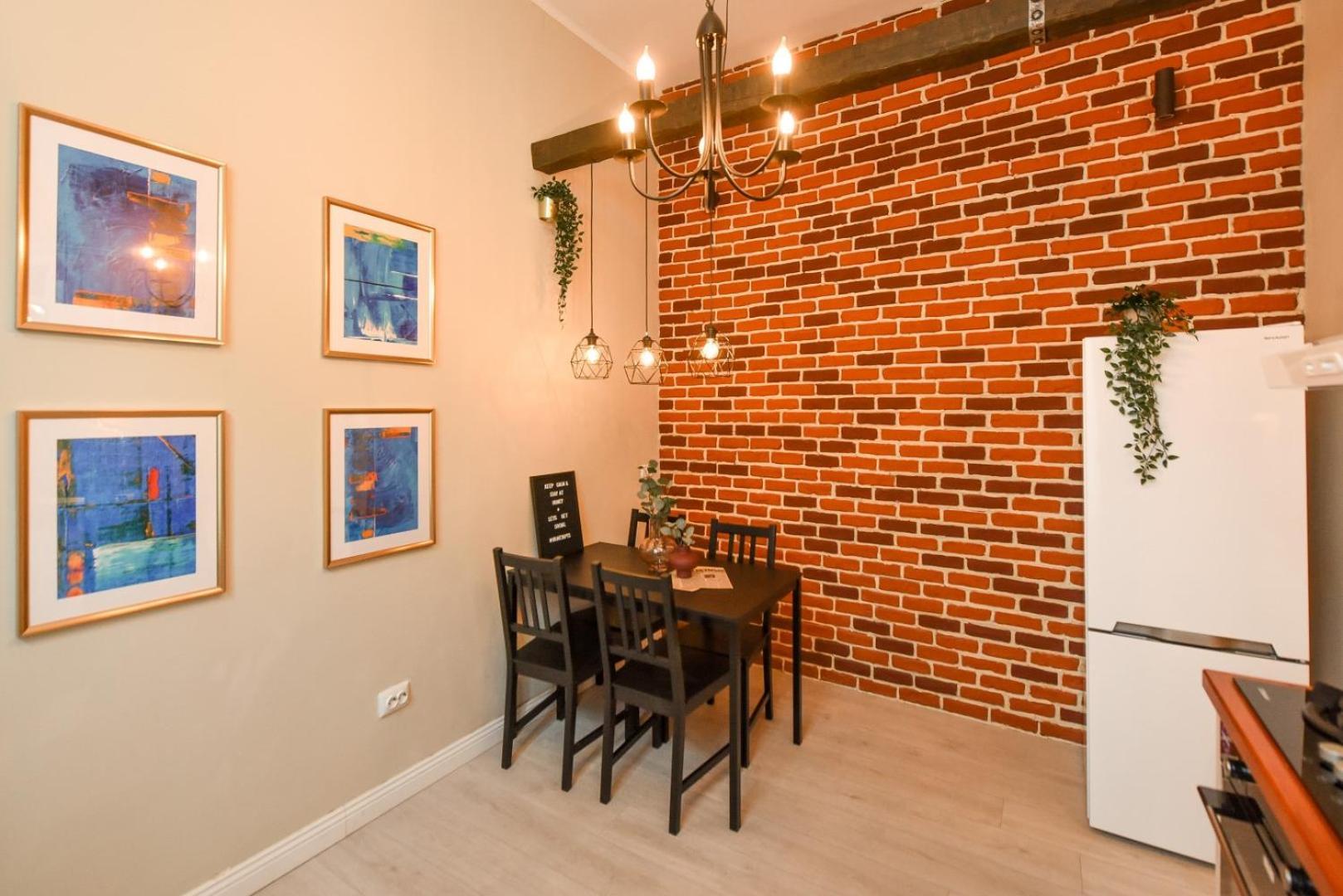 Elegant Studio - Urban Escape In Bukarest Eksteriør billede